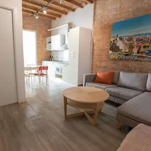 https://apt-gracia-classic.topbarcelonahotels.com